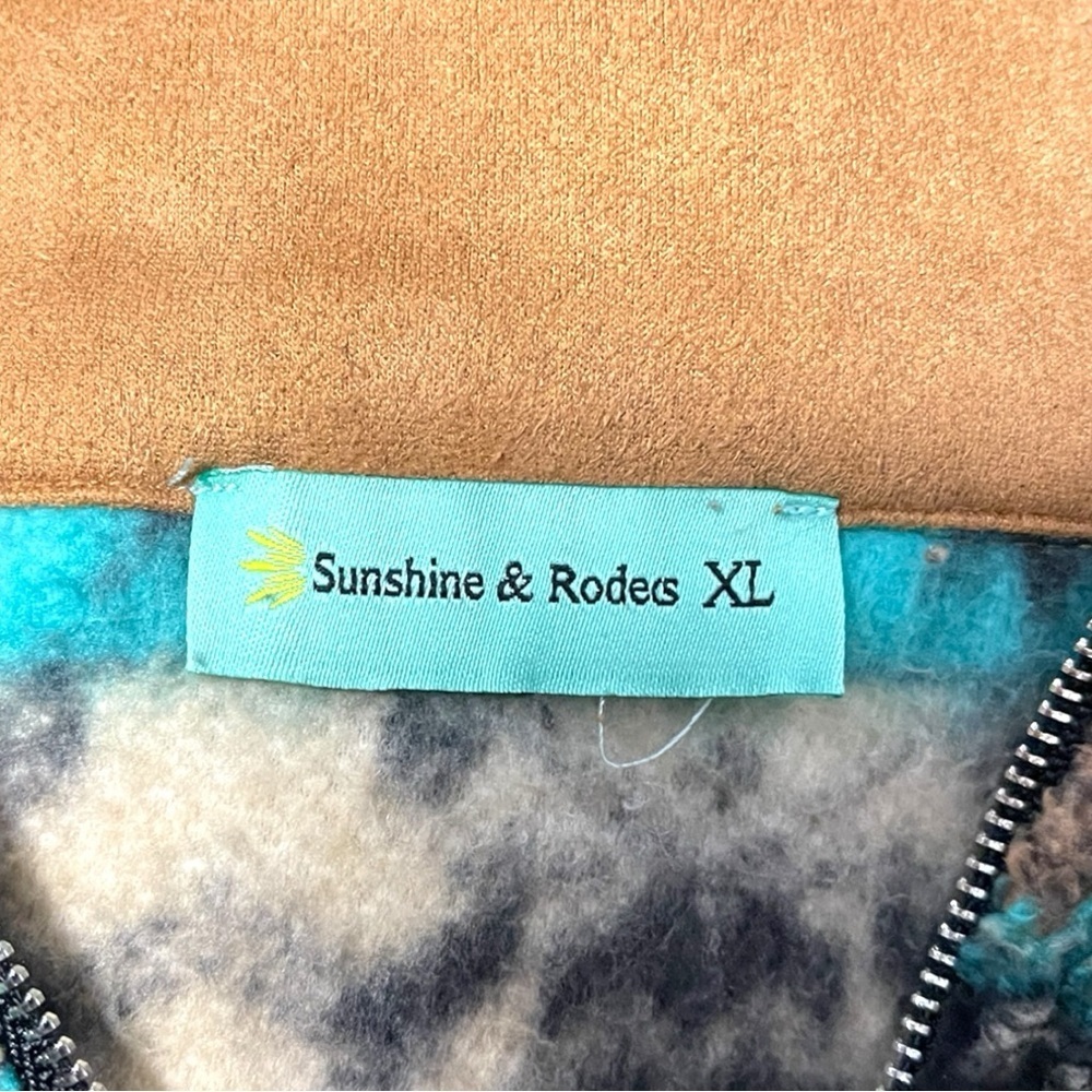 Sunshine & Rodeo Fleece Pullover - XL - Picture 5 of 6